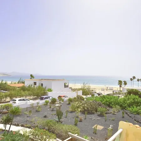 Book Jet - Hibiscus Front